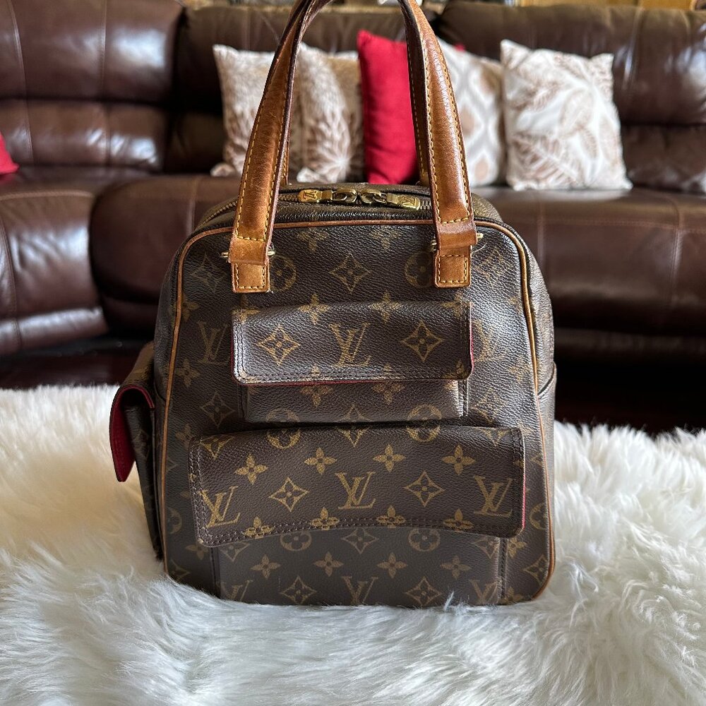 ❌SOLD❌Authentic Louis Vuitton Monogram Excentri Cite Tote Bag - Picture 3 of 17